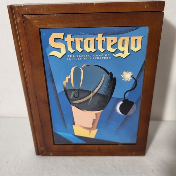 Stratego 2005 Vintage Game Collection Exclusive Shelf Wooden Box - Picture 1 of 9